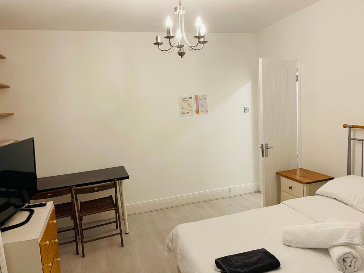 London Rooms With Free Parking 134 Edgware Exterior foto